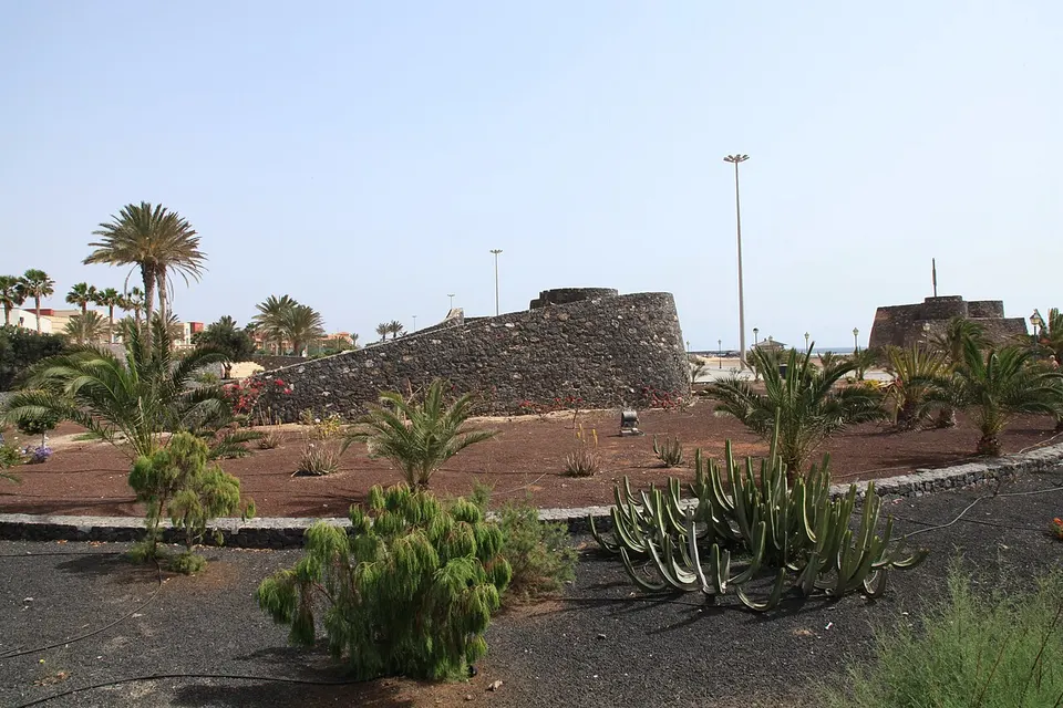 Monumento Hornos de Cal de la Guirra