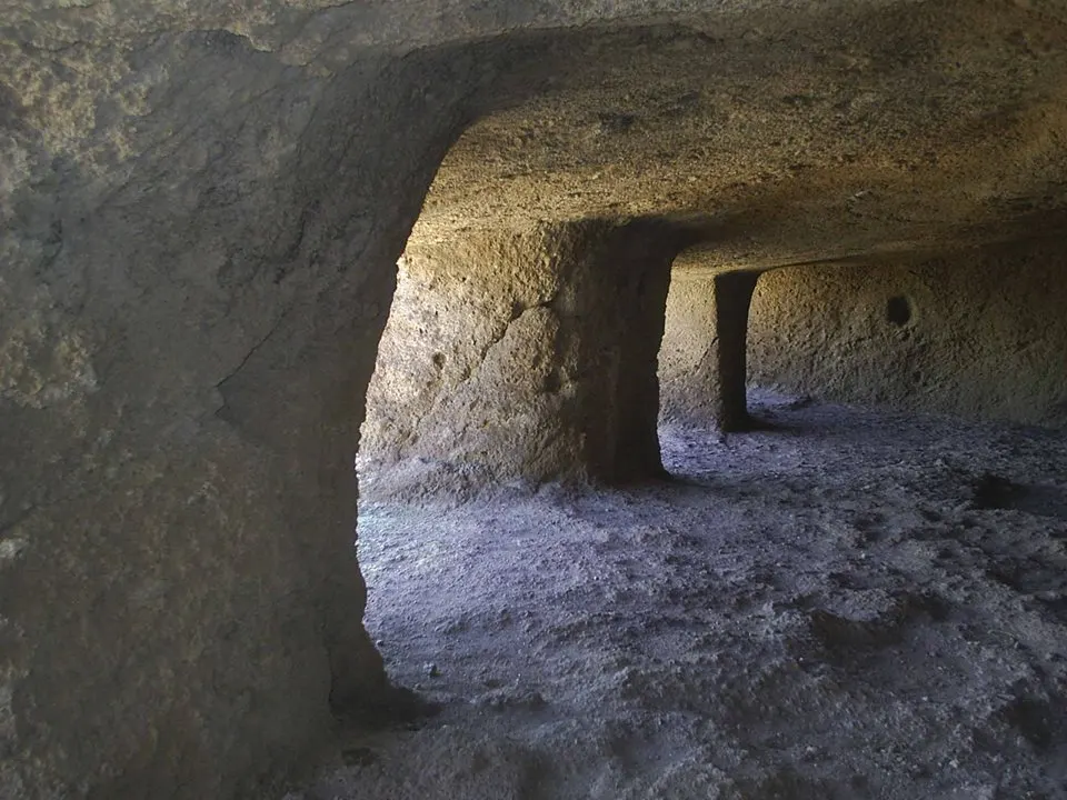 Yacimiento arqueológico de Cuatro Puertas
