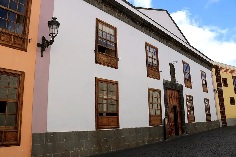 Casa de la Alhóndiga
