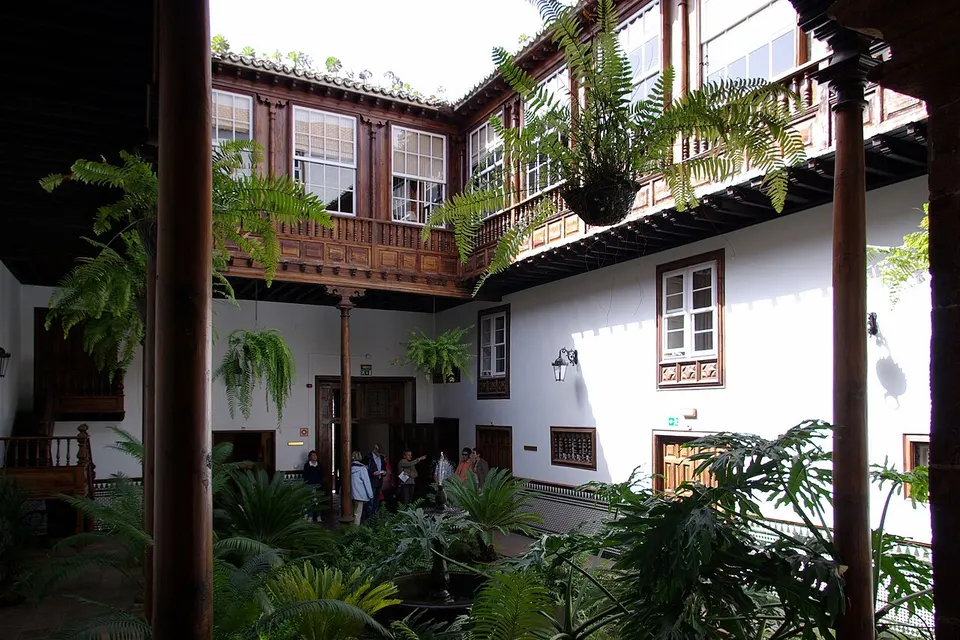Casa Montañés