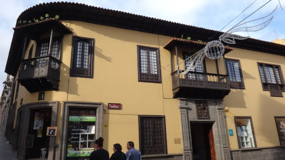 Casa Llarena