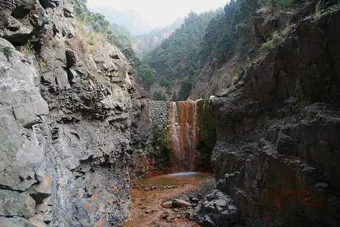 Cascada de los Colores