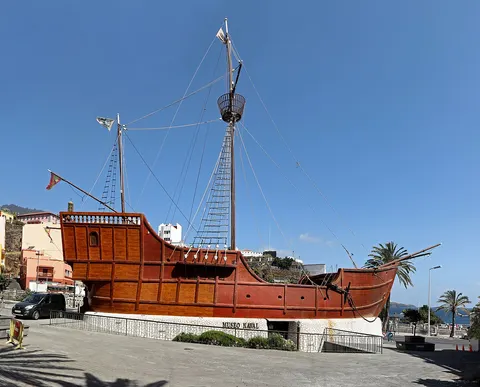 Museo Naval (Barco)