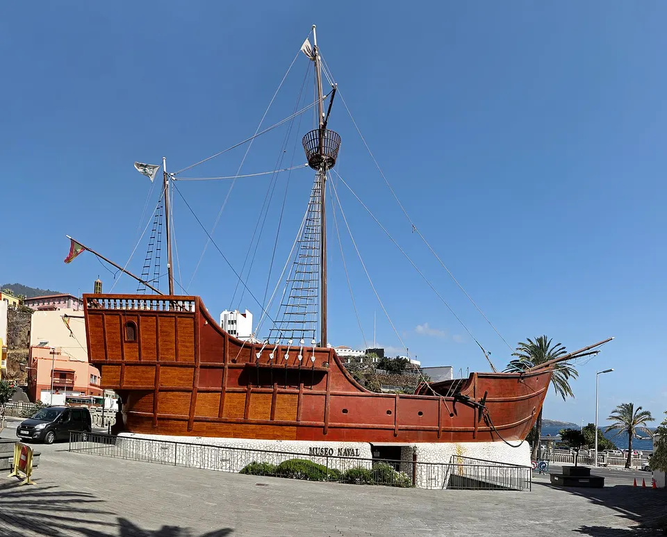 Museo Naval (Barco)