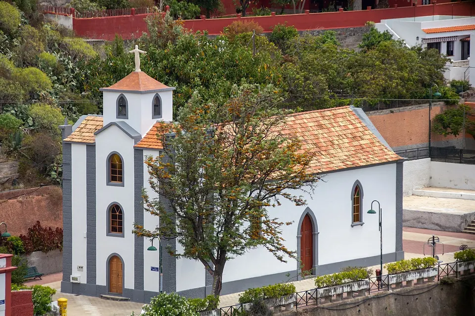 Iglesia de San Pedro Apóstol