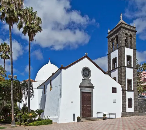 Iglesia de San Pedro Apostol