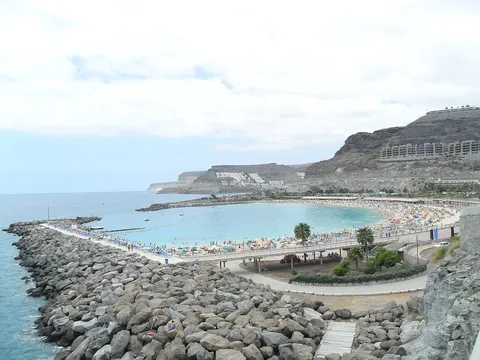Playa de Amadores